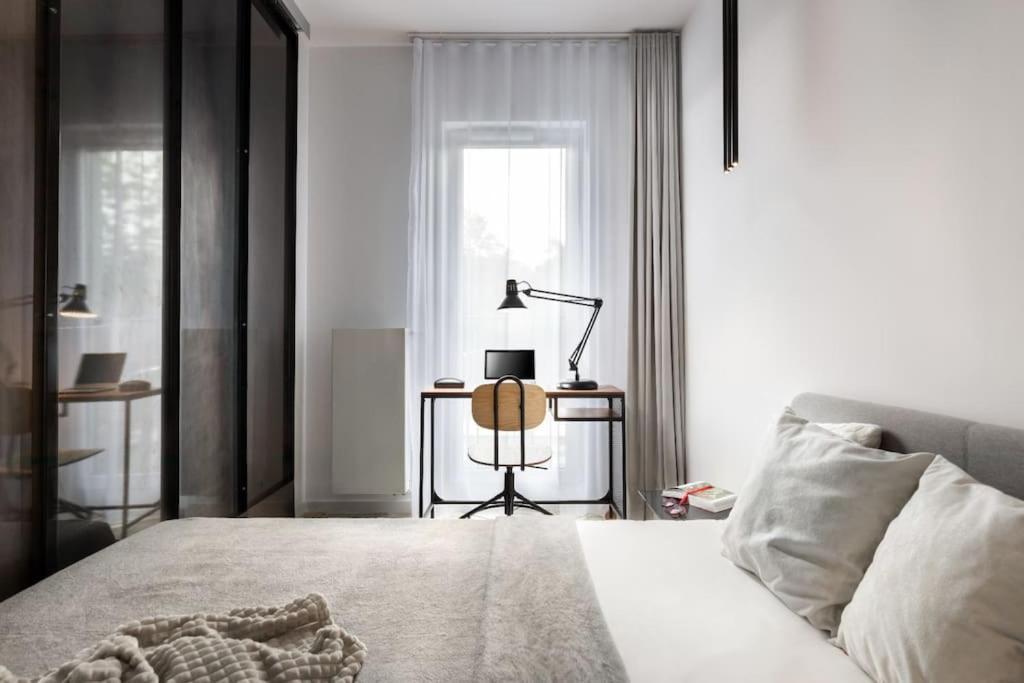 Deluxe Apartment In City Center, Steam Park Красков Екстериор снимка